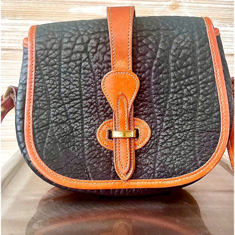 Vintage Dooney Bourke small saddle crossbody